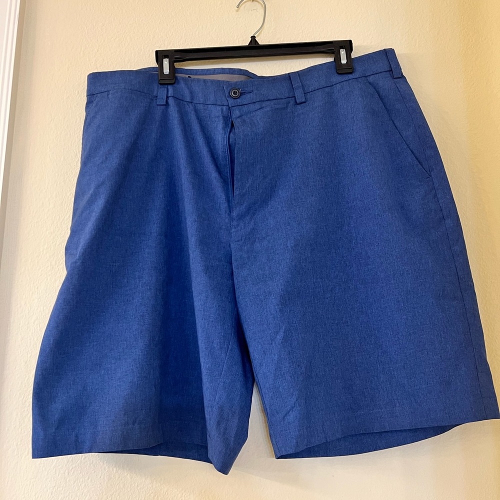 Men’s blue golf shorts size 38